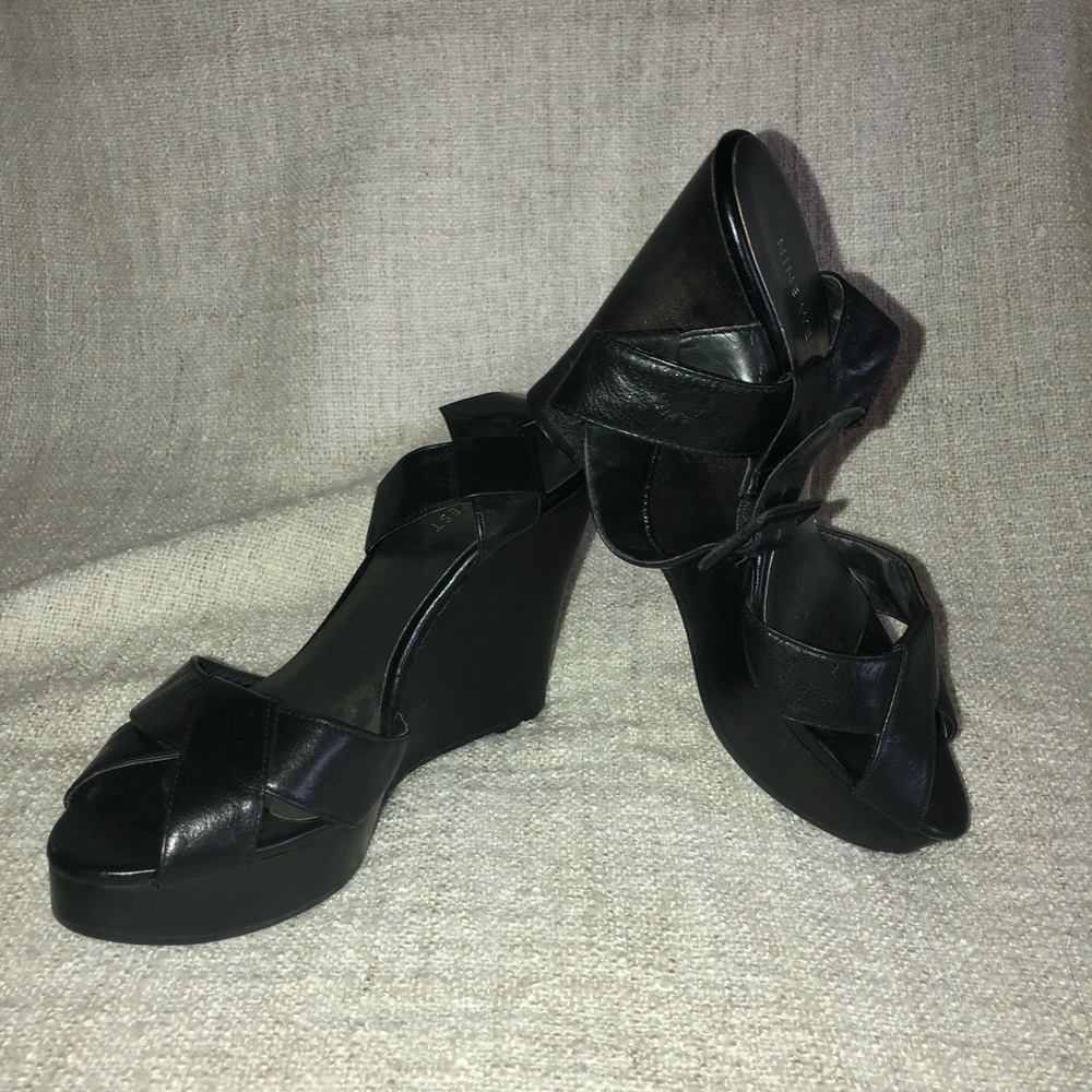 Nine West black leather wedges